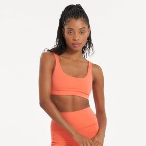 Vuori sports bra size S